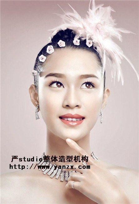 昆明嚴studio化妝造型學校昆明最好的化妝學校 昆明嚴studio整體化妝造型培訓學校 昆明化妝學校,云南化妝學校,昆明化妝培訓,云南化妝培訓,化妝培訓學校