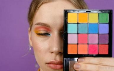 長沙首腦美容美發化妝學校