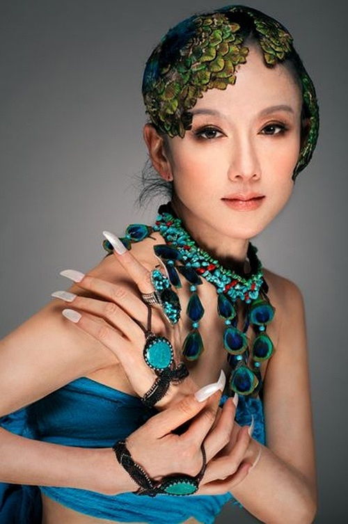 齊驥造型 化妝學校與大家一起分享最美舞劇之 孔雀