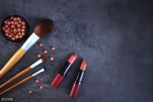 長沙化妝培訓學校在化妝中,如何兼顧護膚與化妝