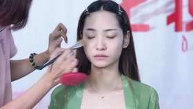 化妝必看教程,減齡妝真假睫毛結合技巧,濟南化妝培訓學校王磊老師教程