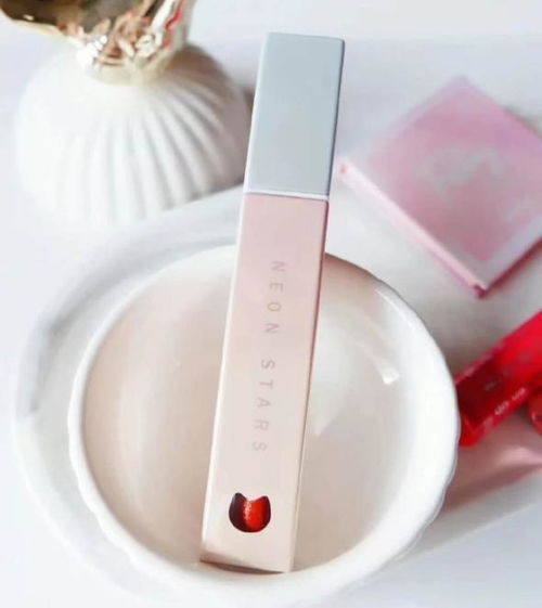 利用暑假學化妝,上大學才能美美噠,這些化妝品每樣都在50元