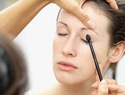 女人濫用化妝品更易患上子宮肌瘤