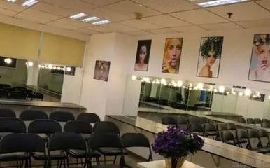 重慶艾琳艾美形象設計學校