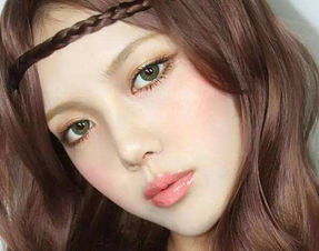 如何挑選一個專業的洛陽化妝學校來學習呢