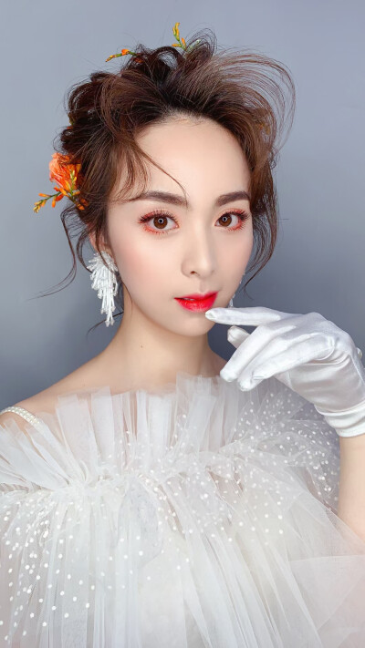 貴港玲麗化妝美甲培訓學校|素人改造