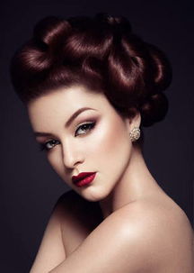 化妝學校告訴你化妝的八大壞習慣