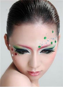 泉州化妝培訓價格費用如何 鯉城化妝培訓學校