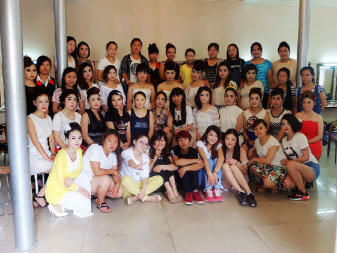 時尚名人化妝美甲學校美容/保健/健身提供化妝師培訓服務