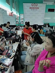 河北廊坊化妝培訓學校