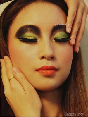 教育培訓(xùn)_武漢彩妝培訓(xùn)學(xué)校,武漢裹色添香彩妝培訓(xùn)學(xué)校招商電話 廠家 產(chǎn)品介紹_中國(guó)化妝品招商網(wǎng)