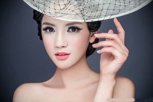 初學(xué)者如何選擇適合的眼線？欽州化妝美容美發(fā)培訓(xùn)學(xué)校專業(yè)指南